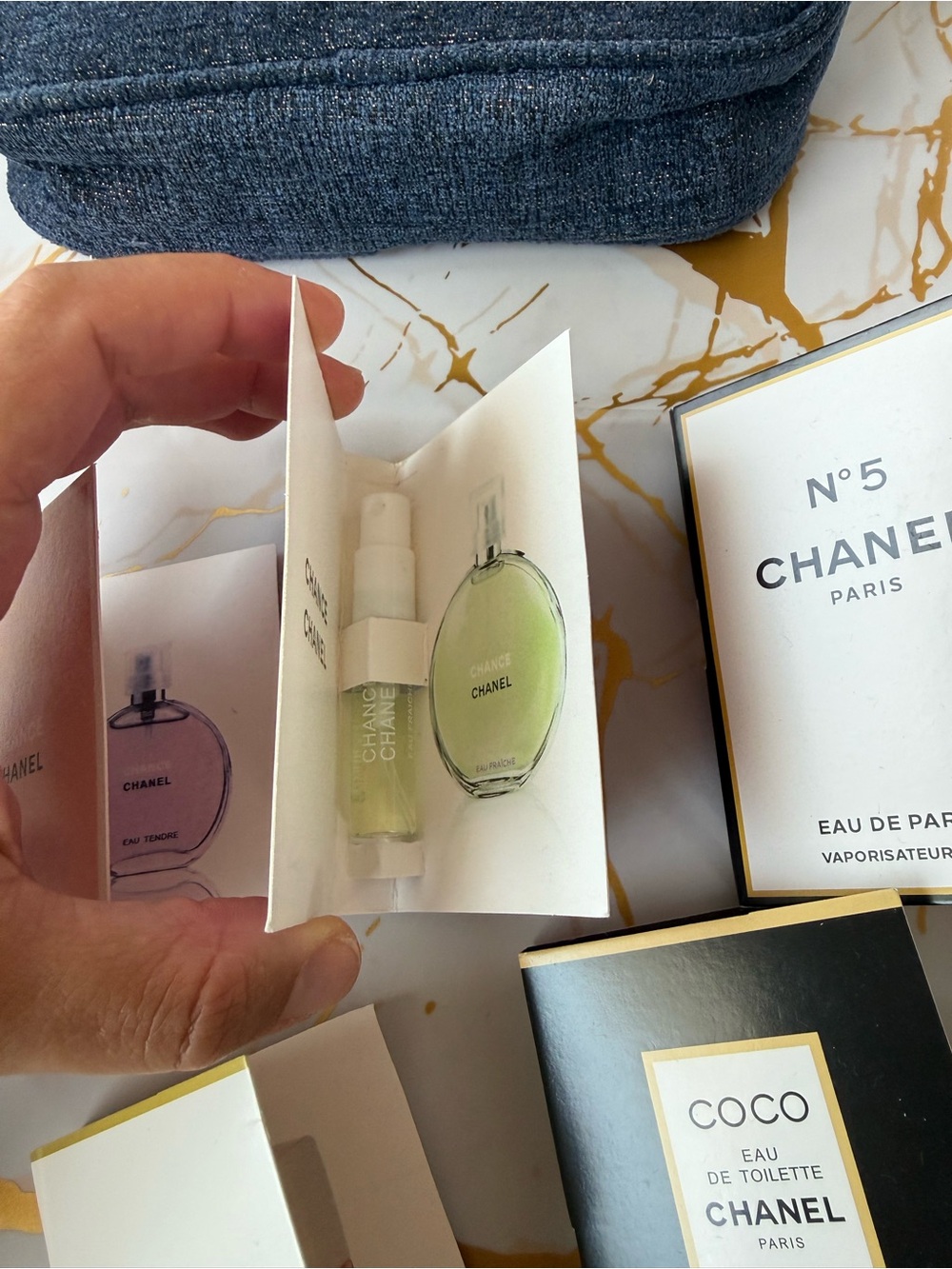 CHANEL makeup Cosmetic Pouch with 5 Sample Chanel Chance etc Vials New - Picture 7 of 8